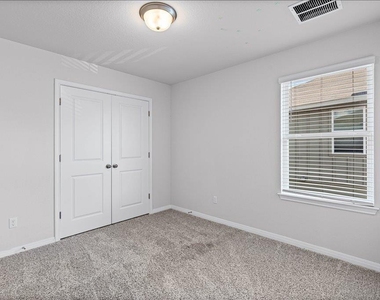 11509 Copperstone Ave - Photo Thumbnail 24