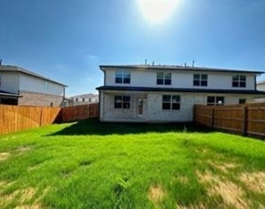 213 Saide St - Photo Thumbnail 31