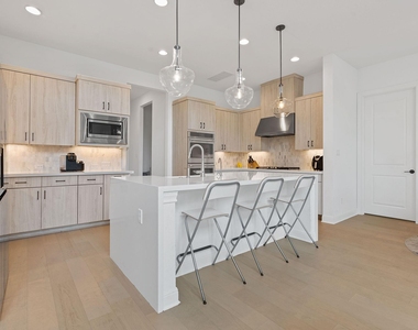 309 Pear Tree Ln - Photo Thumbnail 16