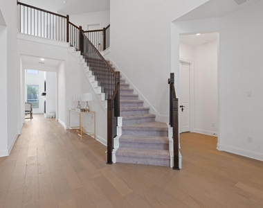 309 Pear Tree Ln - Photo Thumbnail 13