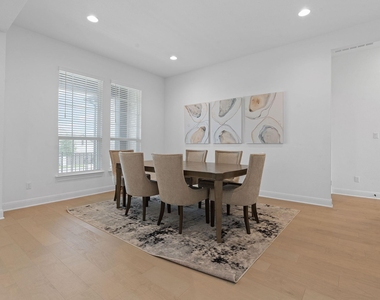 309 Pear Tree Ln - Photo Thumbnail 12