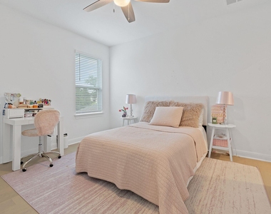 309 Pear Tree Ln - Photo Thumbnail 29
