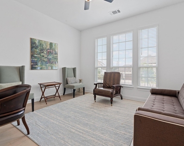 309 Pear Tree Ln - Photo Thumbnail 27