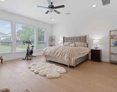 309 Pear Tree Ln - Photo Thumbnail 20