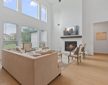 309 Pear Tree Ln - Photo Thumbnail 5