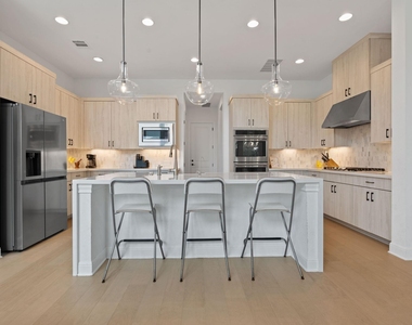 309 Pear Tree Ln - Photo Thumbnail 15