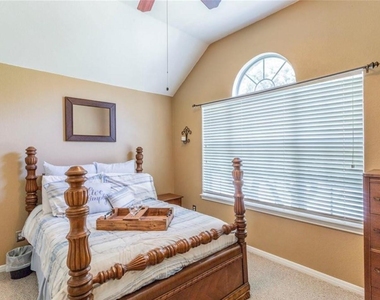 1100 Antelope Rdg - Photo Thumbnail 16