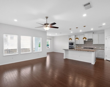 108 Meadow Wood Cv - Photo Thumbnail 7