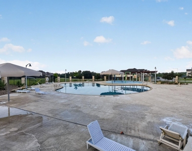 108 Meadow Wood Cv - Photo Thumbnail 19
