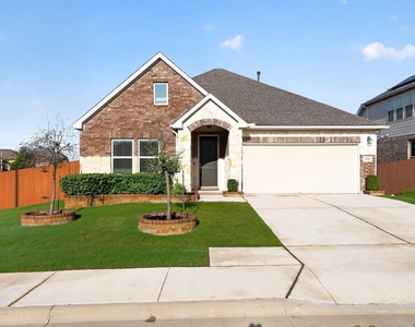 108 Meadow Wood Cv - Photo Thumbnail 5