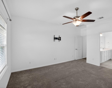 108 Meadow Wood Cv - Photo Thumbnail 15
