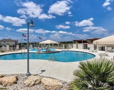 108 Meadow Wood Cv - Photo Thumbnail 2