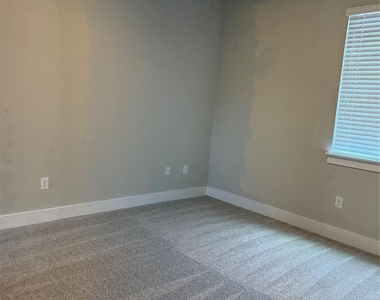 7403 Pantherpaw St - Photo Thumbnail 6