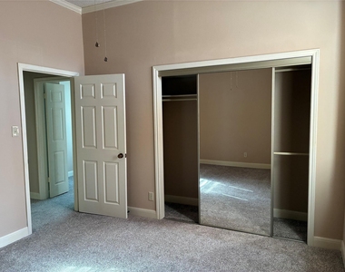 10215 River Plantation Dr - Photo Thumbnail 25