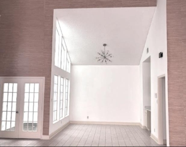 10215 River Plantation Dr - Photo Thumbnail 13