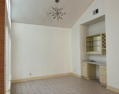 10215 River Plantation Dr - Photo Thumbnail 15