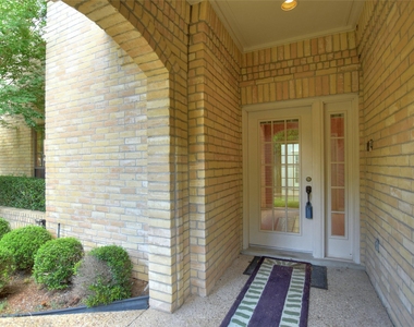 10215 River Plantation Dr - Photo Thumbnail 1