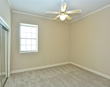 10215 River Plantation Dr - Photo Thumbnail 26