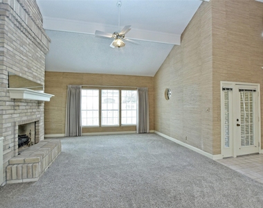10215 River Plantation Dr - Photo Thumbnail 6