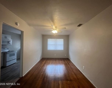 3119 Belden Circle - Photo Thumbnail 1