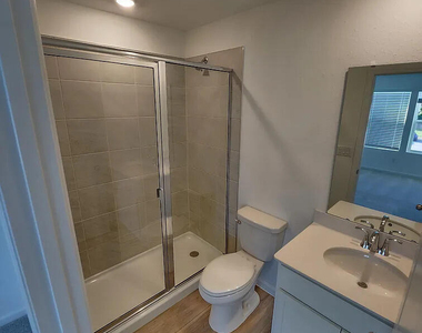 669 Holly Lakes Drive - Photo Thumbnail 6