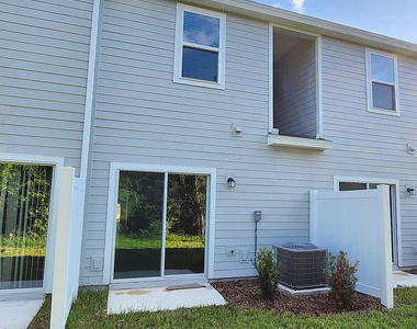 669 Holly Lakes Drive - Photo Thumbnail 8