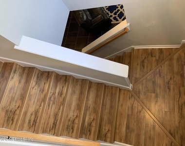 3740 Creswick Circle - Photo Thumbnail 12