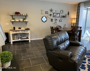 3740 Creswick Circle - Photo Thumbnail 7