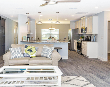 707 Amberjack Lane - Photo Thumbnail 3