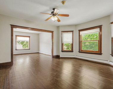319 Chicago Avenue - Photo Thumbnail 3