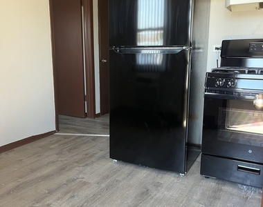 7831 Roberts Road - Photo Thumbnail 3