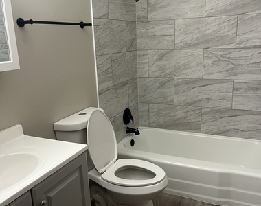 7831 Roberts Road - Photo Thumbnail 5