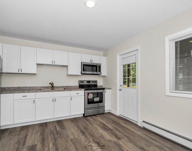 902 3rd Street - Photo Thumbnail 2