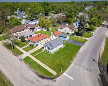 809 W Park Avenue - Photo Thumbnail 2