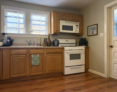 7535 W Foster Avenue - Photo Thumbnail 7