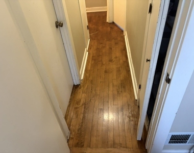 7535 W Foster Avenue - Photo Thumbnail 13