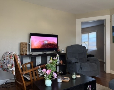 7535 W Foster Avenue - Photo Thumbnail 1