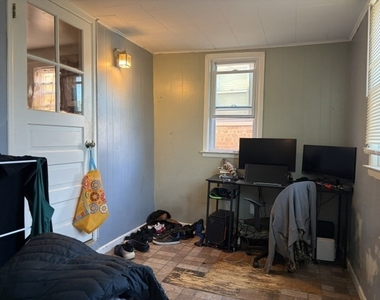 7535 W Foster Avenue - Photo Thumbnail 9