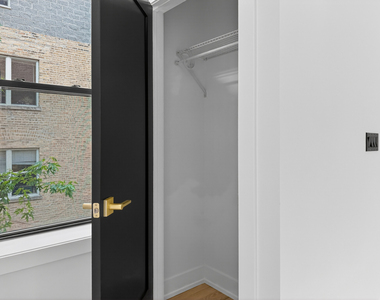 1416 N Maplewood Avenue - Photo Thumbnail 9