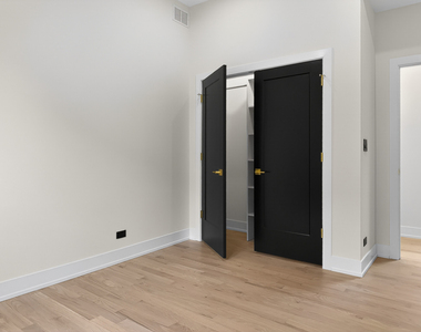 1416 N Maplewood Avenue - Photo Thumbnail 14