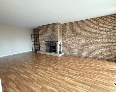 5500 Hillcrest Lane - Photo Thumbnail 2