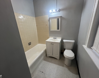 1439 W 93rd Street - Photo Thumbnail 3