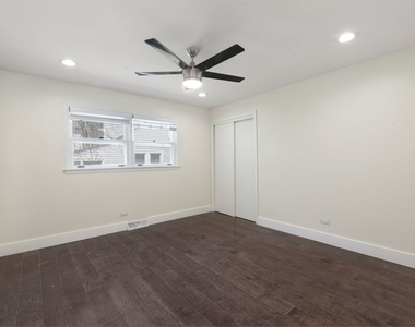 566 N Howard Avenue - Photo Thumbnail 6