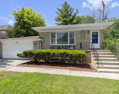 566 N Howard Avenue - Photo Thumbnail 1
