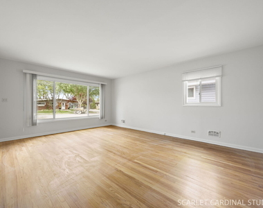 569 S Park Road - Photo Thumbnail 1