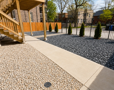 1309 N Rockwell Street - Photo Thumbnail 18