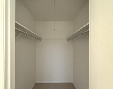 355 Lambert Drive - Photo Thumbnail 8