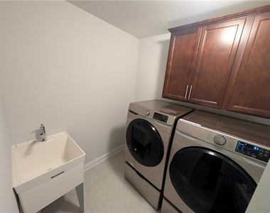 406 Riverclub Road - Photo Thumbnail 41