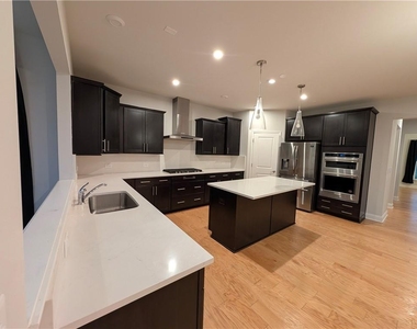 406 Riverclub Road - Photo Thumbnail 9
