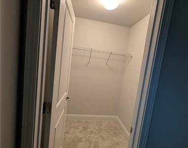 406 Riverclub Road - Photo Thumbnail 34